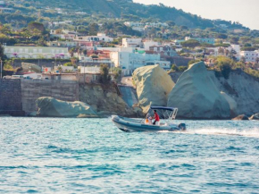 Bilocale sul lungomare di Forio d'Ischia - Serpico sea & more